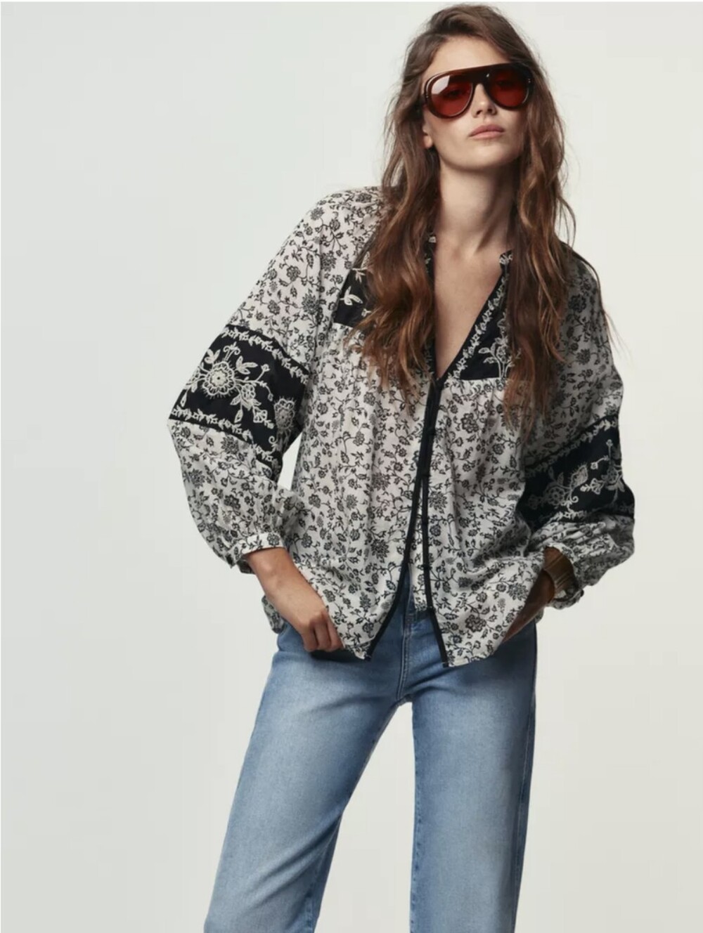 Lightweight Floral Print Button-Up Blouse in Black and White